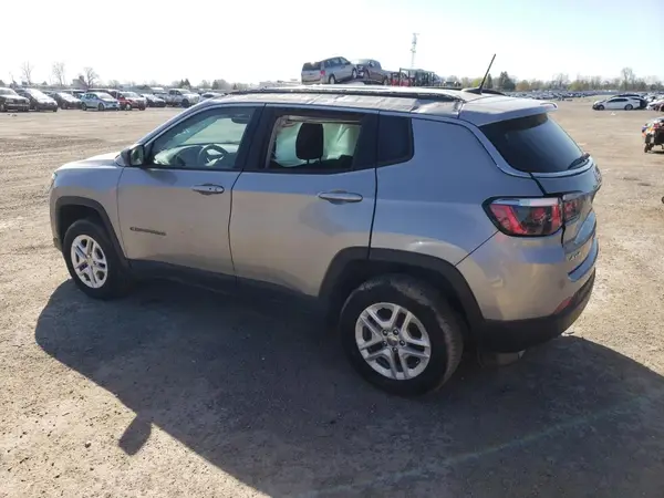 3C4NJDAB1KT802816 2019 JEEP COMPASS - Image 2