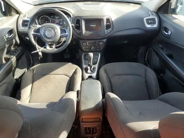 3C4NJDAB1KT849313 2019 JEEP COMPASS - Image 8