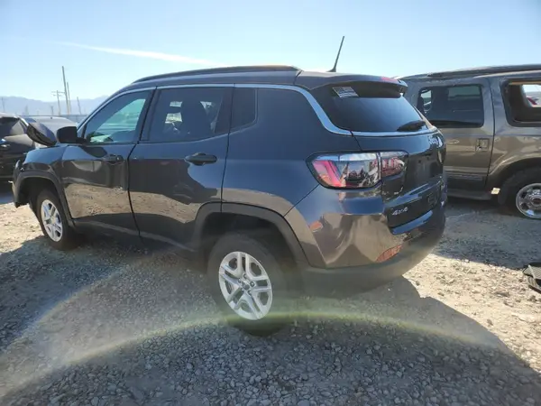 3C4NJDAB1MT521151 2021 JEEP COMPASS - Image 2