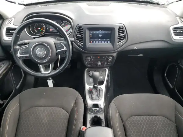 3C4NJDAB1MT600268 2021 JEEP COMPASS - Image 8