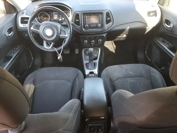 3C4NJDAB2JT101104 2018 JEEP COMPASS - Image 8