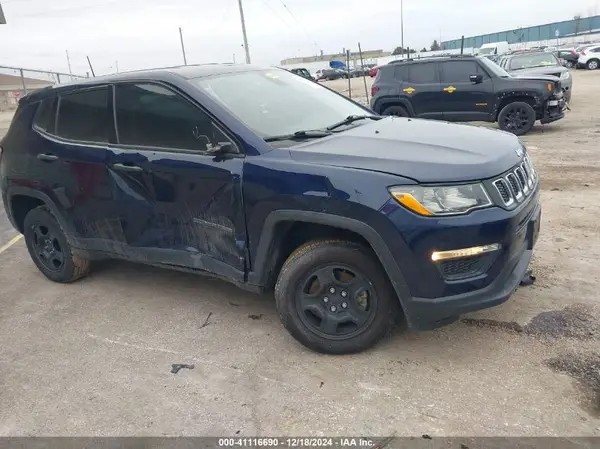 3C4NJDAB2JT126746 2018 JEEP COMPASS - Image 1