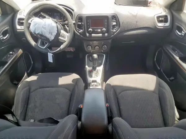 3C4NJDAB2JT220416 2018 JEEP COMPASS - Image 8