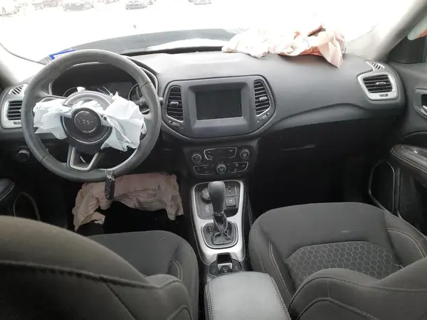 3C4NJDAB2JT373376 2018 JEEP COMPASS - Image 8