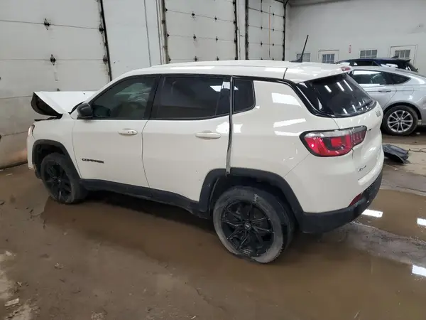 3C4NJDAB2JT374737 2018 JEEP COMPASS - Image 2