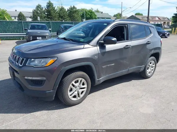 3C4NJDAB2JT415304 2018 JEEP COMPASS - Image 2