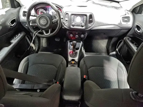 3C4NJDAB2JT492352 2018 JEEP COMPASS - Image 8