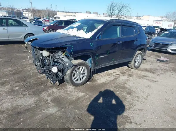 3C4NJDAB2KT598723 2019 JEEP COMPASS - Image 2