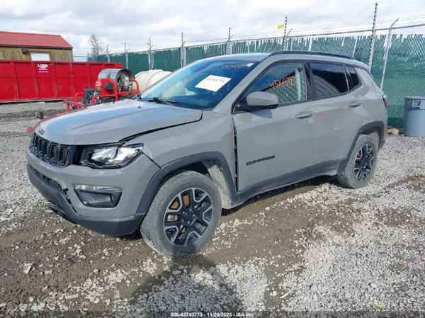 3C4NJDAB2KT695954 2019 JEEP COMPASS - Image 2