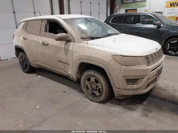 3C4NJDAB2LT212237 2020 JEEP COMPASS - Image 1