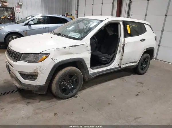 3C4NJDAB2LT212237 2020 JEEP COMPASS - Image 2