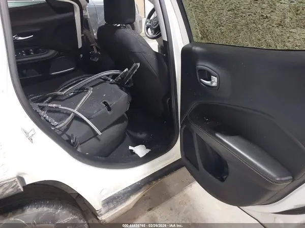 3C4NJDAB2LT212237 2020 JEEP COMPASS - Image 8