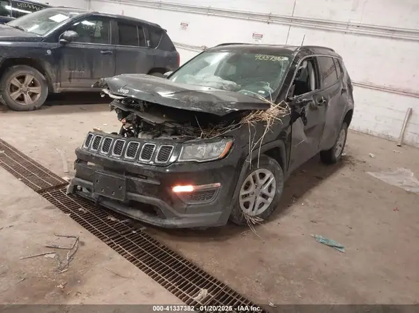 3C4NJDAB2MT584484 2021 JEEP COMPASS - Image 2