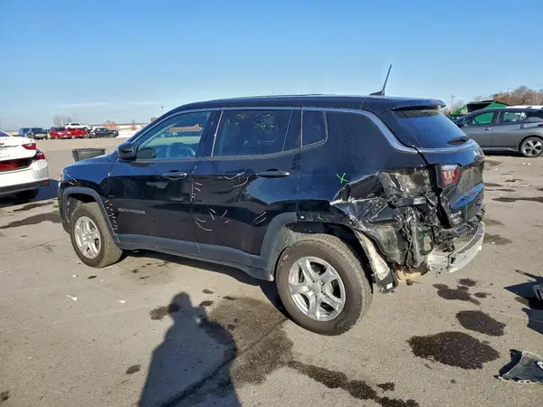 3C4NJDAB2NT167657 2022 JEEP COMPASS - Image 2