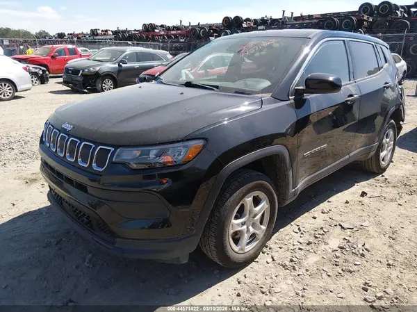 3C4NJDAB2NT167674 2022 JEEP COMPASS - Image 2