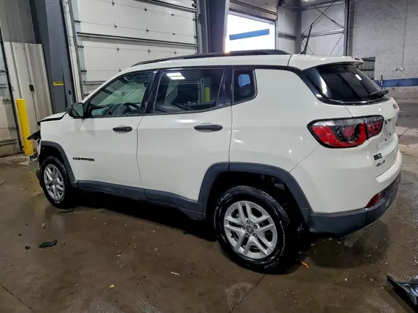 3C4NJDAB3HT597010 2017 JEEP COMPASS - Image 2