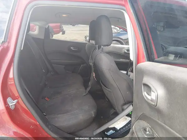 3C4NJDAB3JT112628 2018 JEEP COMPASS - Image 8