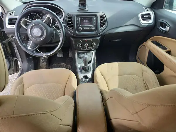 3C4NJDAB3JT135181 2018 JEEP COMPASS - Image 8