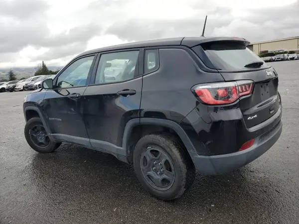 3C4NJDAB3JT181030 2018 JEEP COMPASS - Image 2