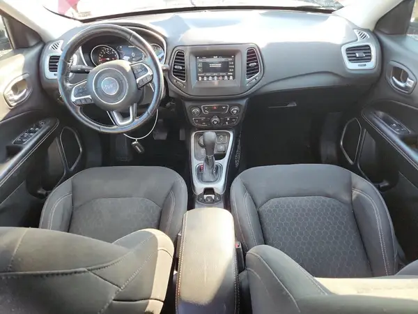 3C4NJDAB3JT212664 2018 JEEP COMPASS - Image 8
