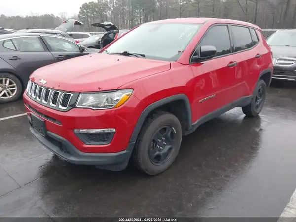 3C4NJDAB3JT357154 2018 JEEP COMPASS - Image 2