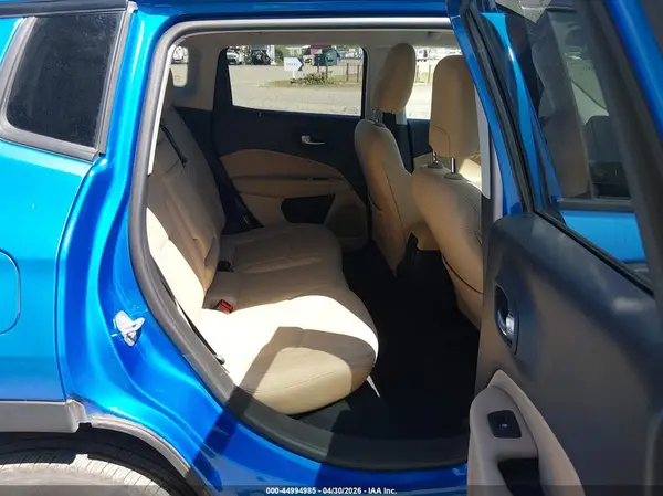 3C4NJDAB3JT392292 2018 JEEP COMPASS - Image 8