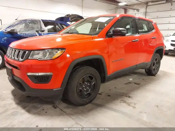 3C4NJDAB3JT402254 2018 JEEP COMPASS - Image 2