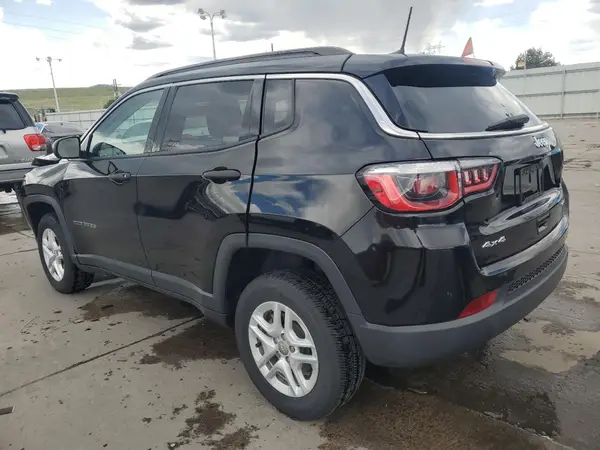 3C4NJDAB3KT703947 2019 JEEP COMPASS - Image 2