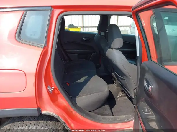 3C4NJDAB3KT767552 2019 JEEP COMPASS - Image 8