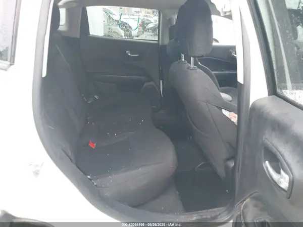 3C4NJDAB3LT240497 2020 JEEP COMPASS - Image 8