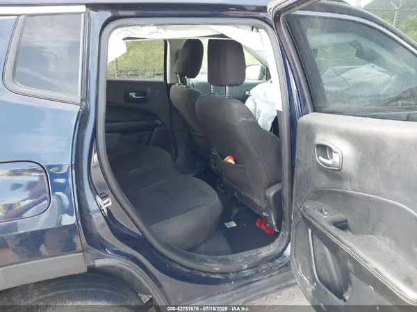3C4NJDAB3MT558508 2021 JEEP COMPASS - Image 8