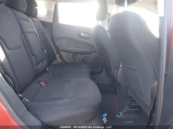 3C4NJDAB4JT107437 2018 JEEP COMPASS - Image 8