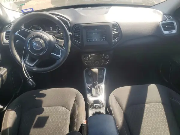 3C4NJDAB4JT213337 2018 JEEP COMPASS - Image 8