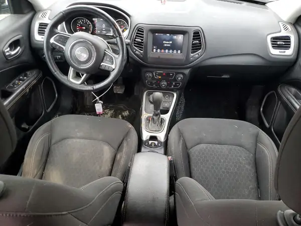 3C4NJDAB4JT213435 2018 JEEP COMPASS - Image 8