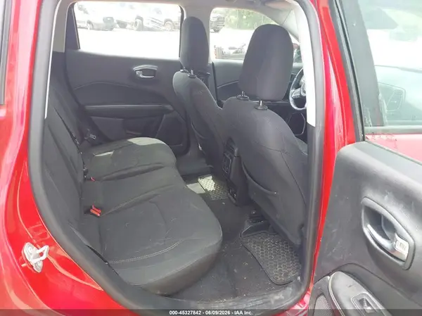 3C4NJDAB4JT345403 2018 JEEP COMPASS - Image 8