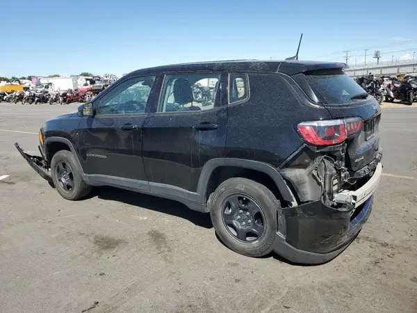 3C4NJDAB4JT399624 2018 JEEP COMPASS - Image 2