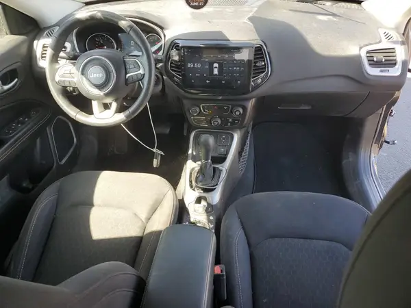 3C4NJDAB4JT399624 2018 JEEP COMPASS - Image 8