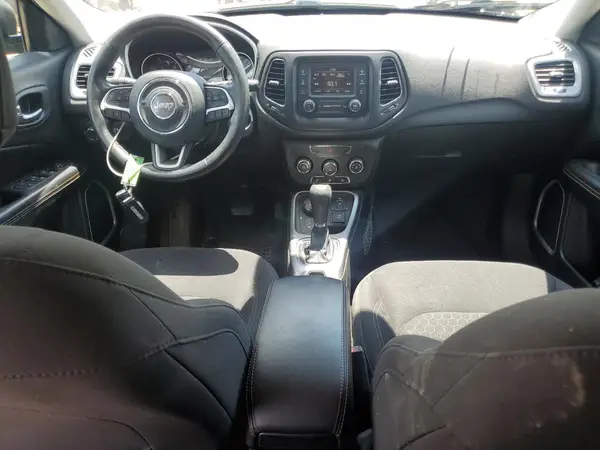 3C4NJDAB4JT400562 2018 JEEP COMPASS - Image 8