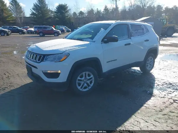 3C4NJDAB4JT413764 2018 JEEP COMPASS - Image 2