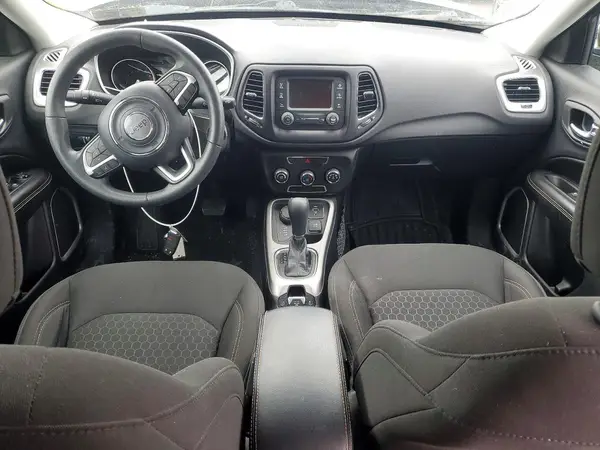 3C4NJDAB4JT436980 2018 JEEP COMPASS - Image 8
