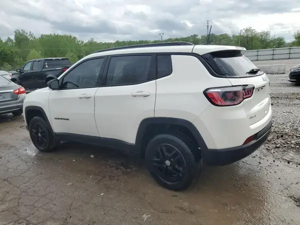 3C4NJDAB4JT440852 2018 JEEP COMPASS - Image 2