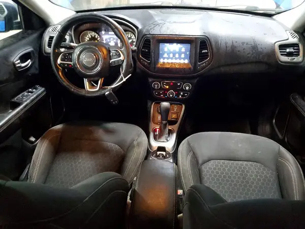 3C4NJDAB4JT457277 2018 JEEP COMPASS - Image 8