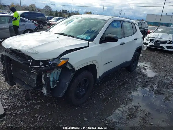 3C4NJDAB4KT650837 2019 JEEP COMPASS - Image 2
