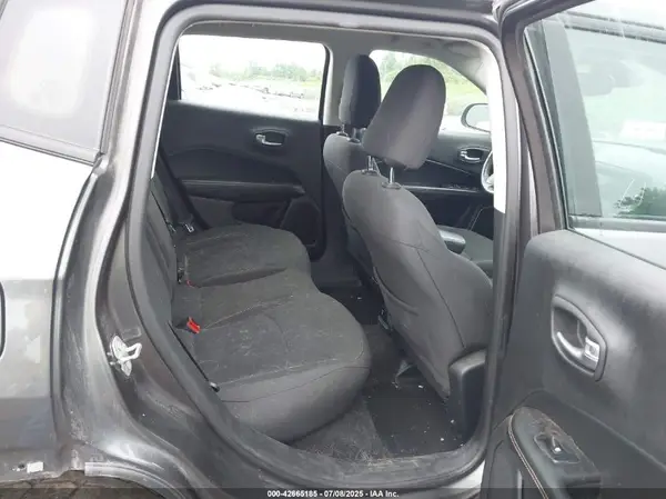 3C4NJDAB4KT683448 2019 JEEP COMPASS - Image 8