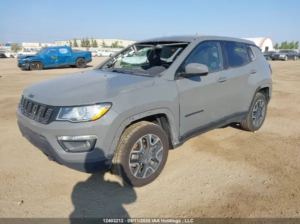 3C4NJDAB4KT770380 2019 JEEP COMPASS - Image 2