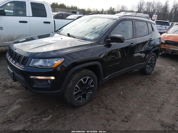 3C4NJDAB4KT787700 2019 JEEP COMPASS - Image 2