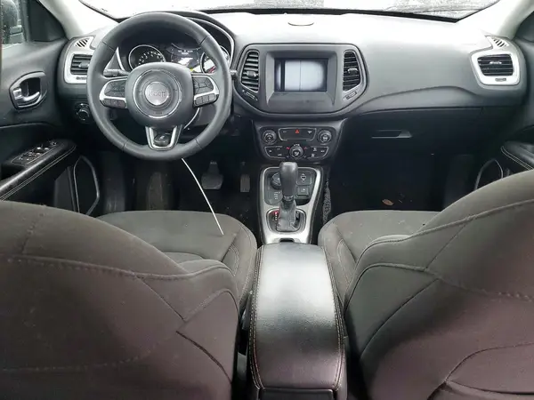 3C4NJDAB4KT793884 2019 JEEP COMPASS - Image 8