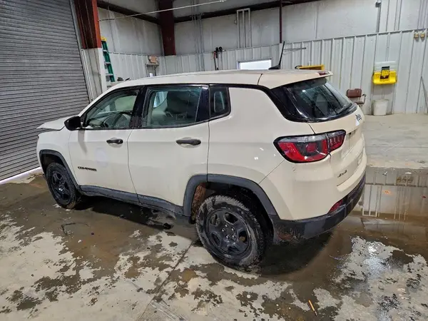 3C4NJDAB4LT116173 2020 JEEP COMPASS - Image 2