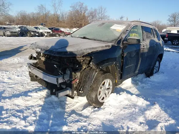 3C4NJDAB4LT137914 2020 JEEP COMPASS - Image 2