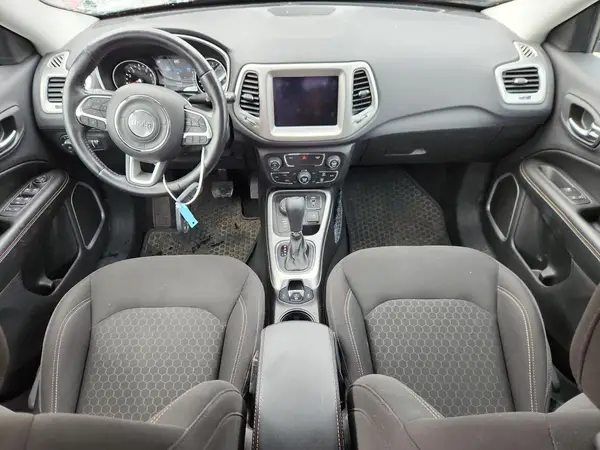 3C4NJDAB4LT223613 2020 JEEP COMPASS - Image 8